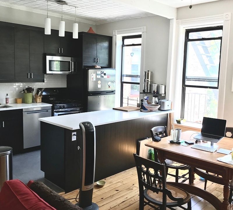 1st image of 170 15th St #2