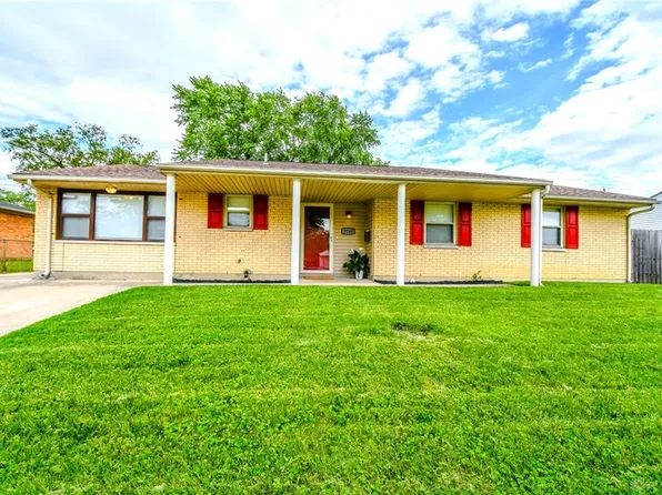 7760 Somerville Dr, Huber Heights, OH 45424