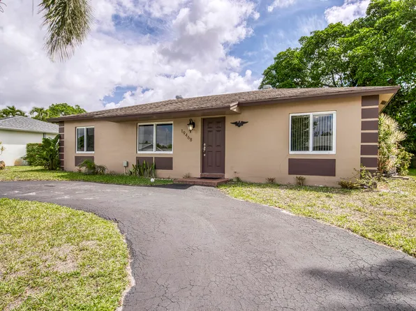 19468 Delaware Cir, Boca Raton, FL 33434
