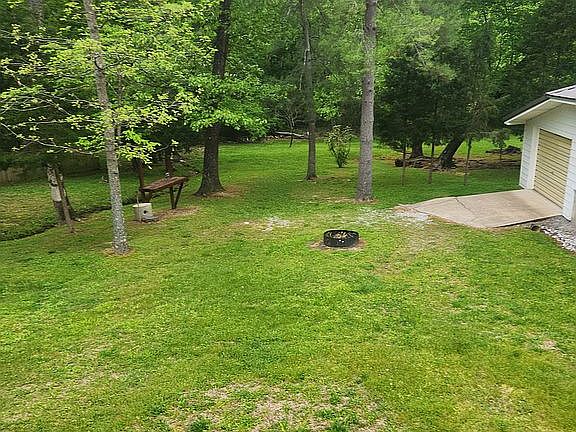 3rd image of 108 Miller Ln