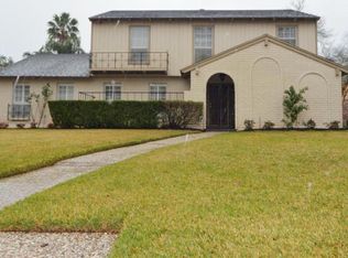 1914 Port Royal Dr, Houston, TX 77058