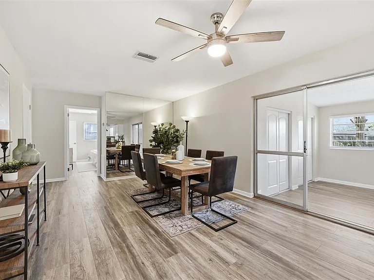 2327 W Knollwood Pl — Photo 15