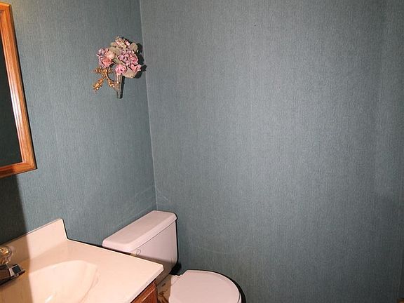 4th image of 401 Palisades Cir