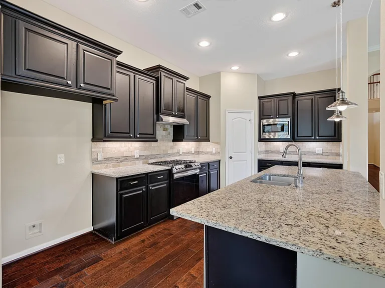 74 S Sawbridge Cir — Photo 19