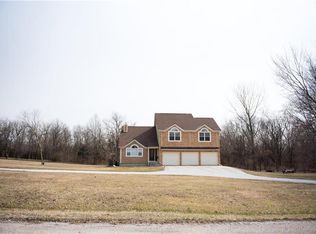 19801 S Stockman Rd, Belton, MO 64012