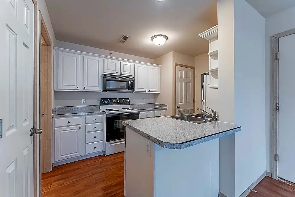 Watermill Park Apartments — Photo 1