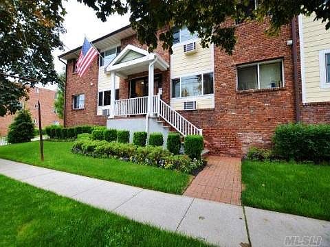 1st image of 713 Willis Ave
