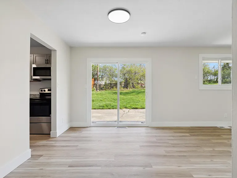 4516 Drayton Ct — Photo 18