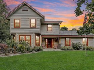 S78W31194 Sugden Rd, Mukwonago, WI 53149