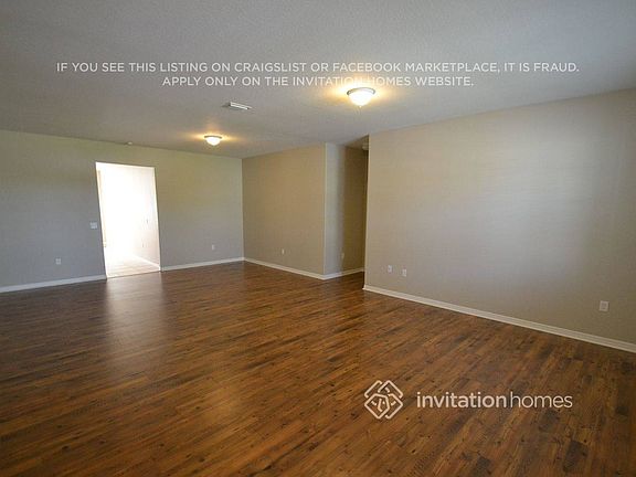 3rd image of 4609 Harts Brook Ln
