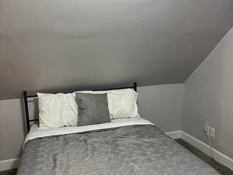bedroom room 5