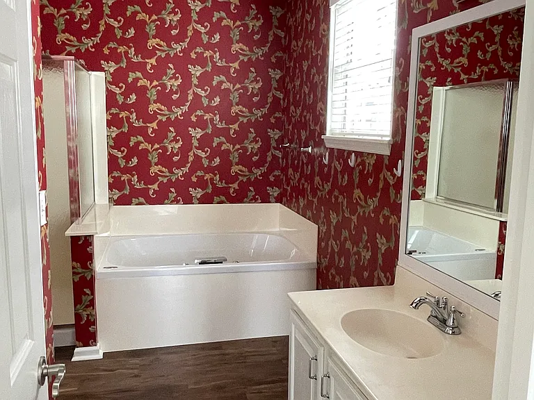 502 Larkspur Ct — Photo 9