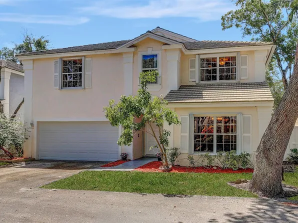 9963 NW 2nd Court, Plantation, FL 33324