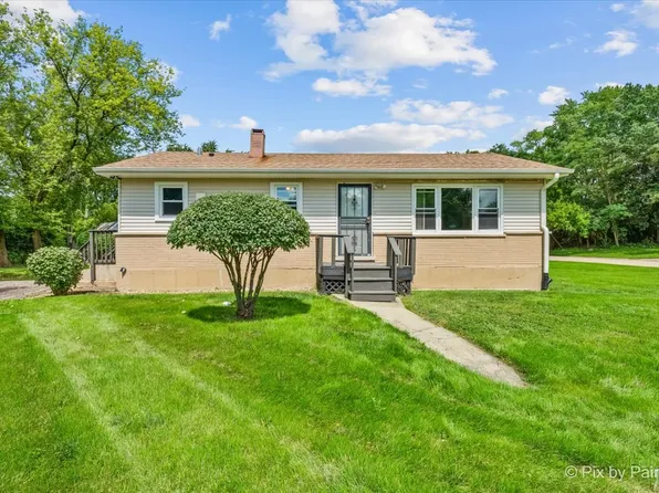 239 Vista Rd, Lake Zurich, IL 60047