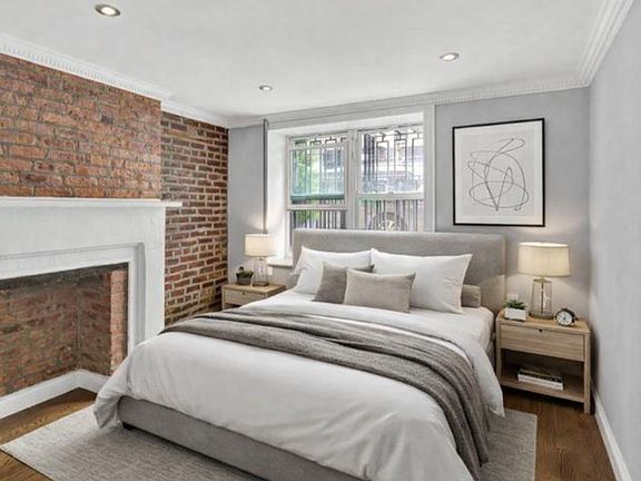 4th image of 223 E 12th St APT 3