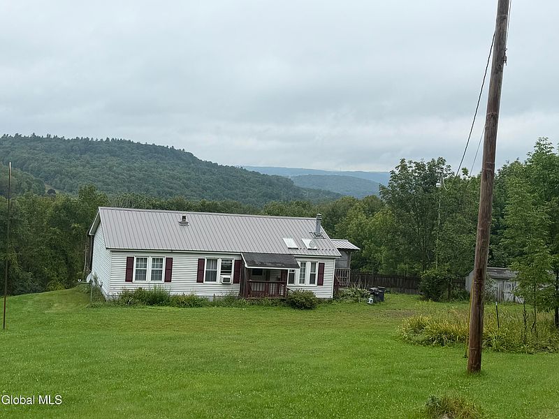 3rd image of 178 Dunshee Road