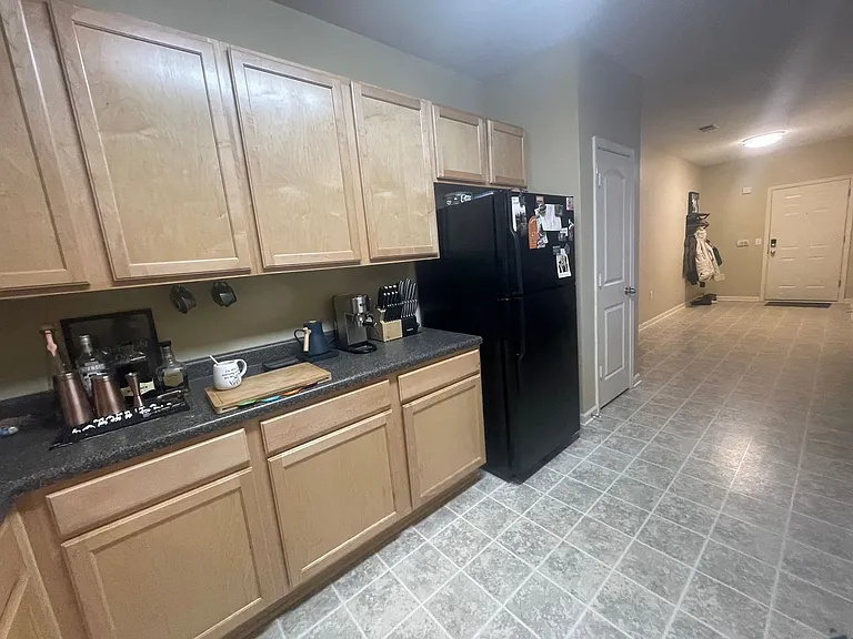 190 Eli Hartley Dr — Photo 9