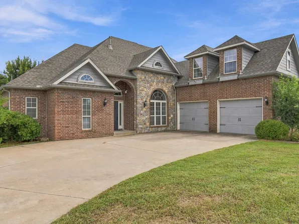 10917 S Lawrence St, Jenks, OK 74037