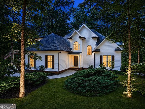 2nd image of 315 Thorntree Ln