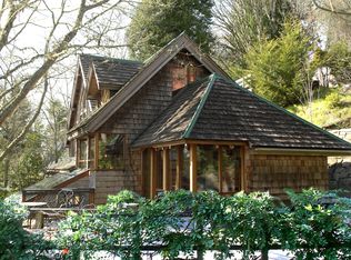 2141 Essex Ln, Eugene, OR 97403