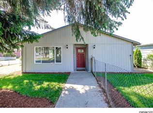 285 NE 2nd St, Willamina, OR