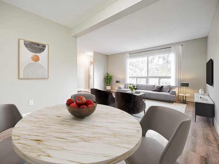 678 Upper Queen St #25 — Photo 3