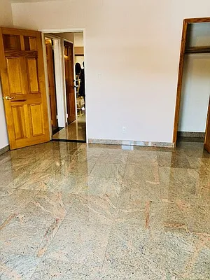 Rented by Zikos Realty Services | media 5