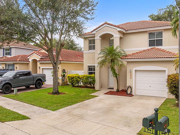 2nd image of 15266 SW 49TH Street