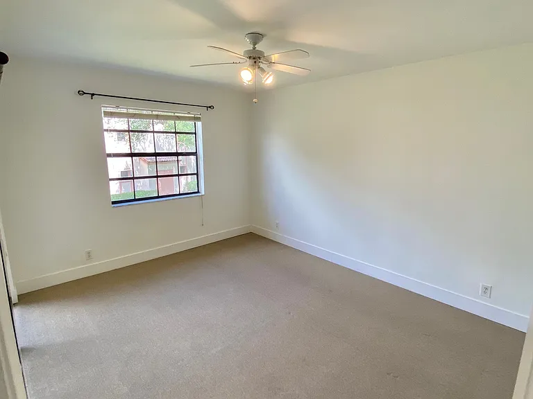 321 Norwood Ter #N223 — Photo 7