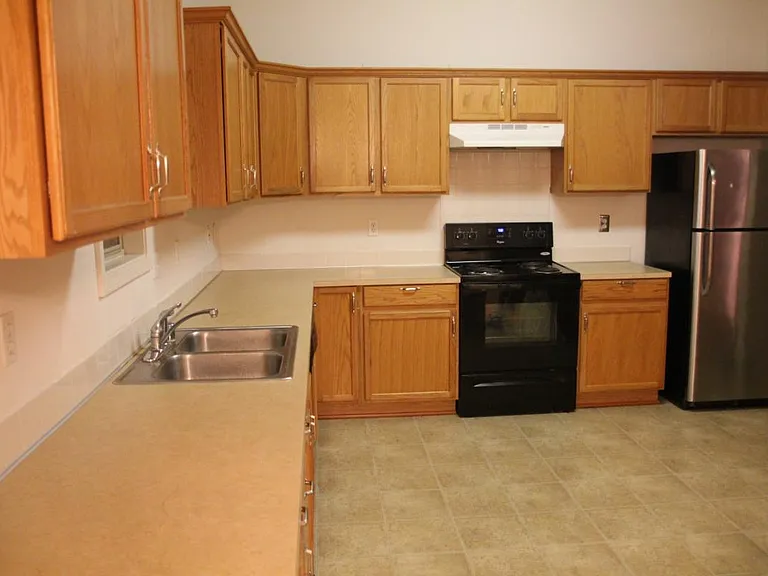 777 Rosslyns Dl — Photo 13