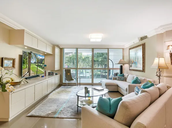 550 SE Mizner Boulevard #B209, Boca Raton, FL 33432