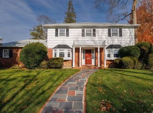 59 Berkshire Rd, Rockville Centre, NY 11570