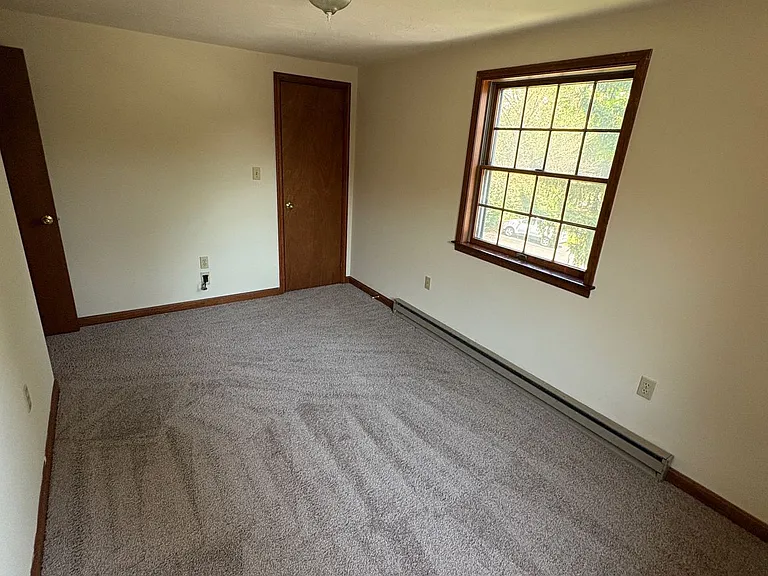 364 N Broad St #8 — Photo 13
