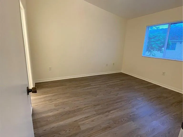 970 NE 34th Ave #204 — Photo 12
