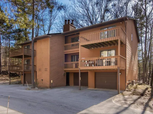 3908 Sherwood Forest Dr, Traverse City, MI 49686