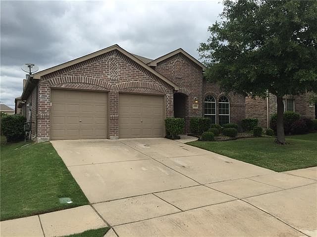1st image of 1721 Bluebird Dr