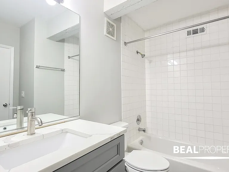 2320 N Damen Ave #2D — Photo 27