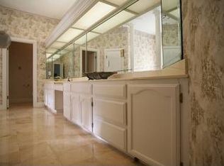 500 E Newport Ln, McAllen, TX 78501