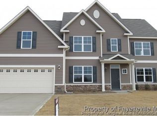 5617 Kirkstall Bar 47 Dr, Hope Mills, NC 28348