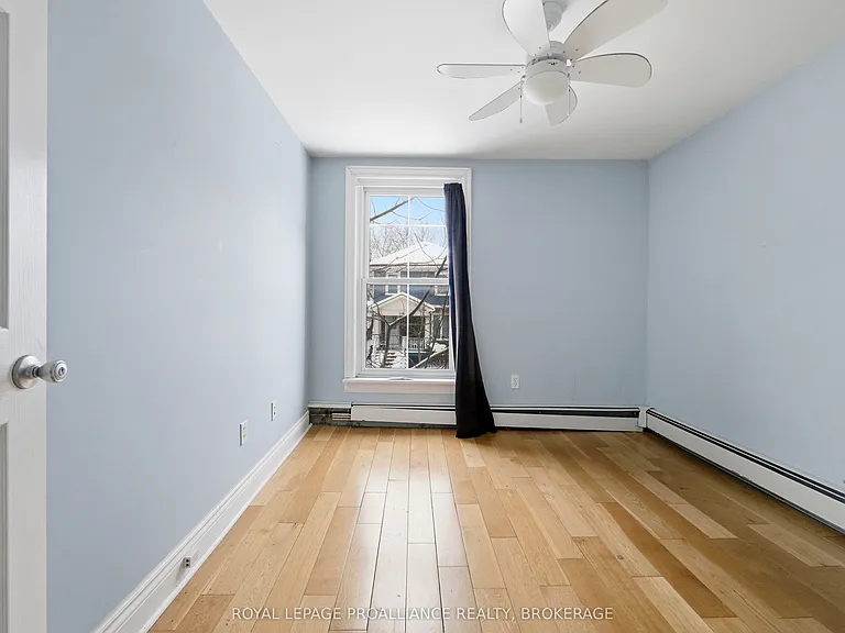 511 Victoria St — Photo 30