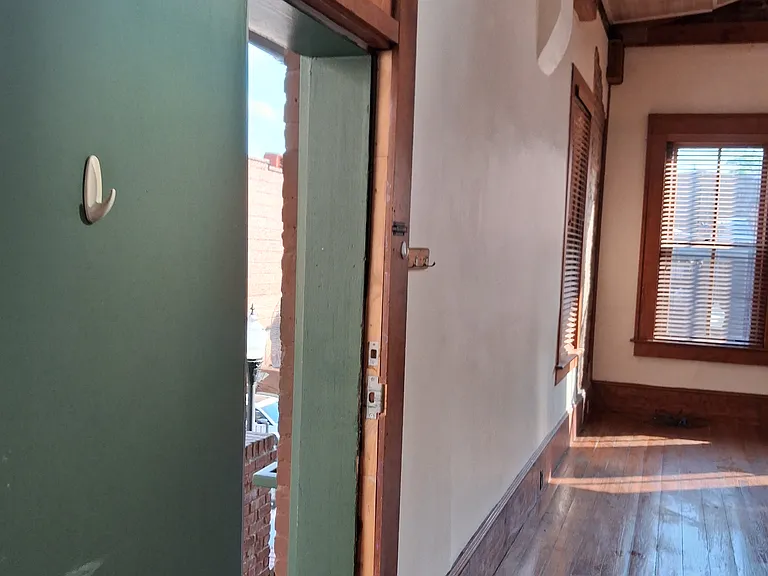 572 Mulberry St #205 — Photo 3
