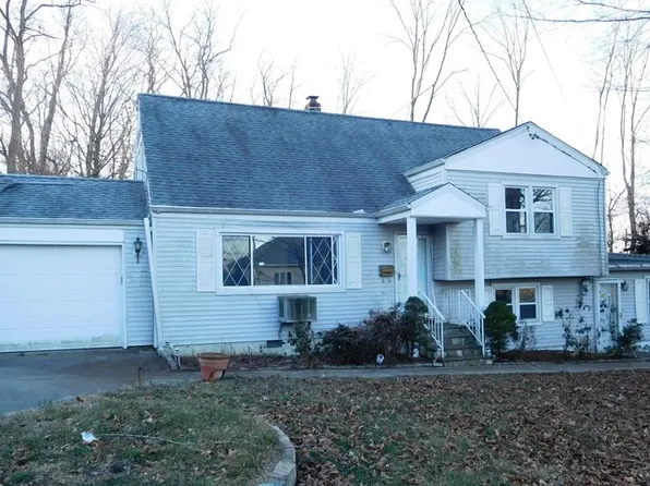 70 Merritt Ave, White Plains, NY 10607