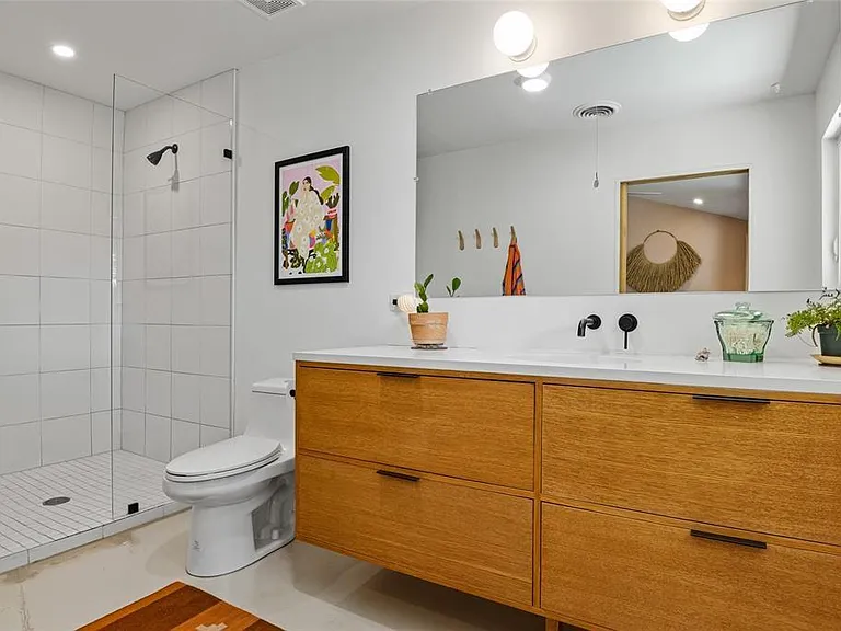 1809 Sylvan Dr — Photo 17
