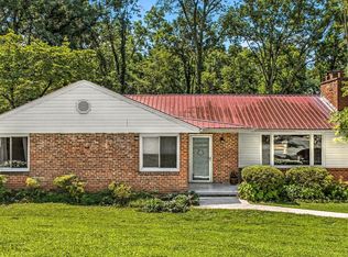 5116 E Sunset Rd, Knoxville, TN 37914