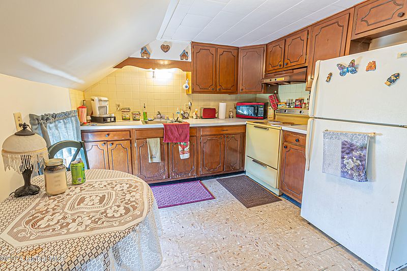 5th image of 568 Lower Elizabeth Street