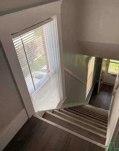 4711 Behrwald Ave #UP — Photo 34