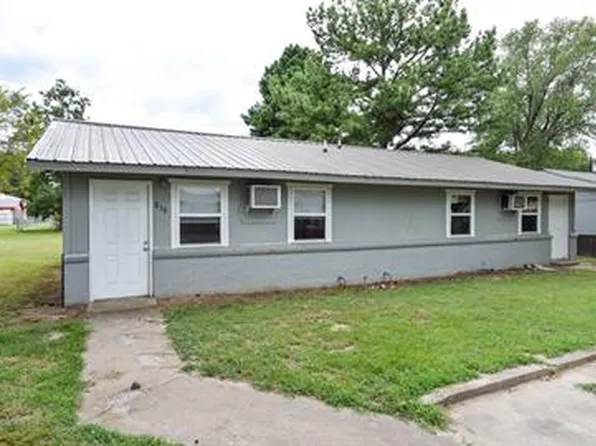 805 W Hastings Ave, Sallisaw, OK