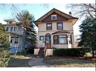 1046 Wenonah Ave, Oak Park, IL 60304