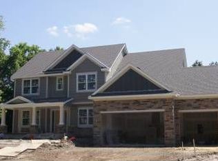 6124 Ridgeway Rd, Edina, MN 55436