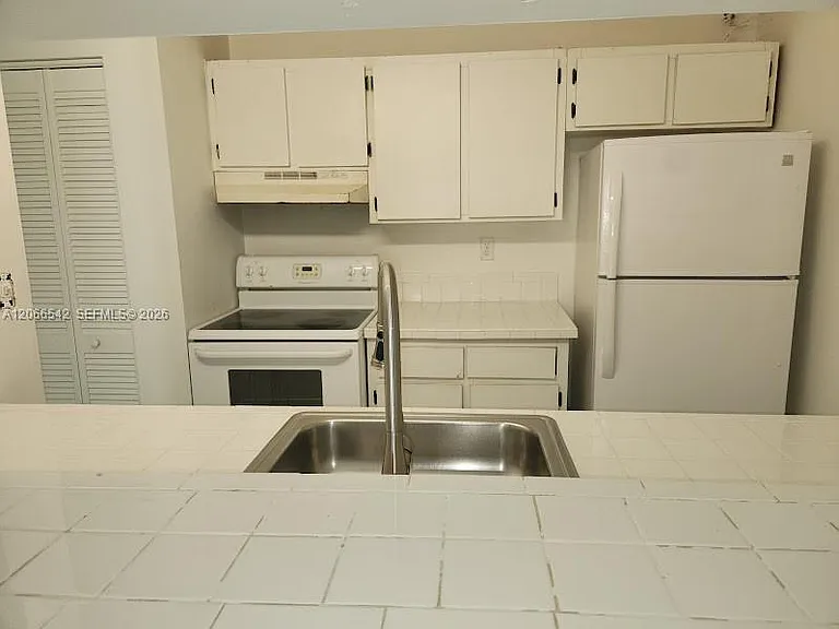 7071 SW 129th Ave #4 — Photo 4